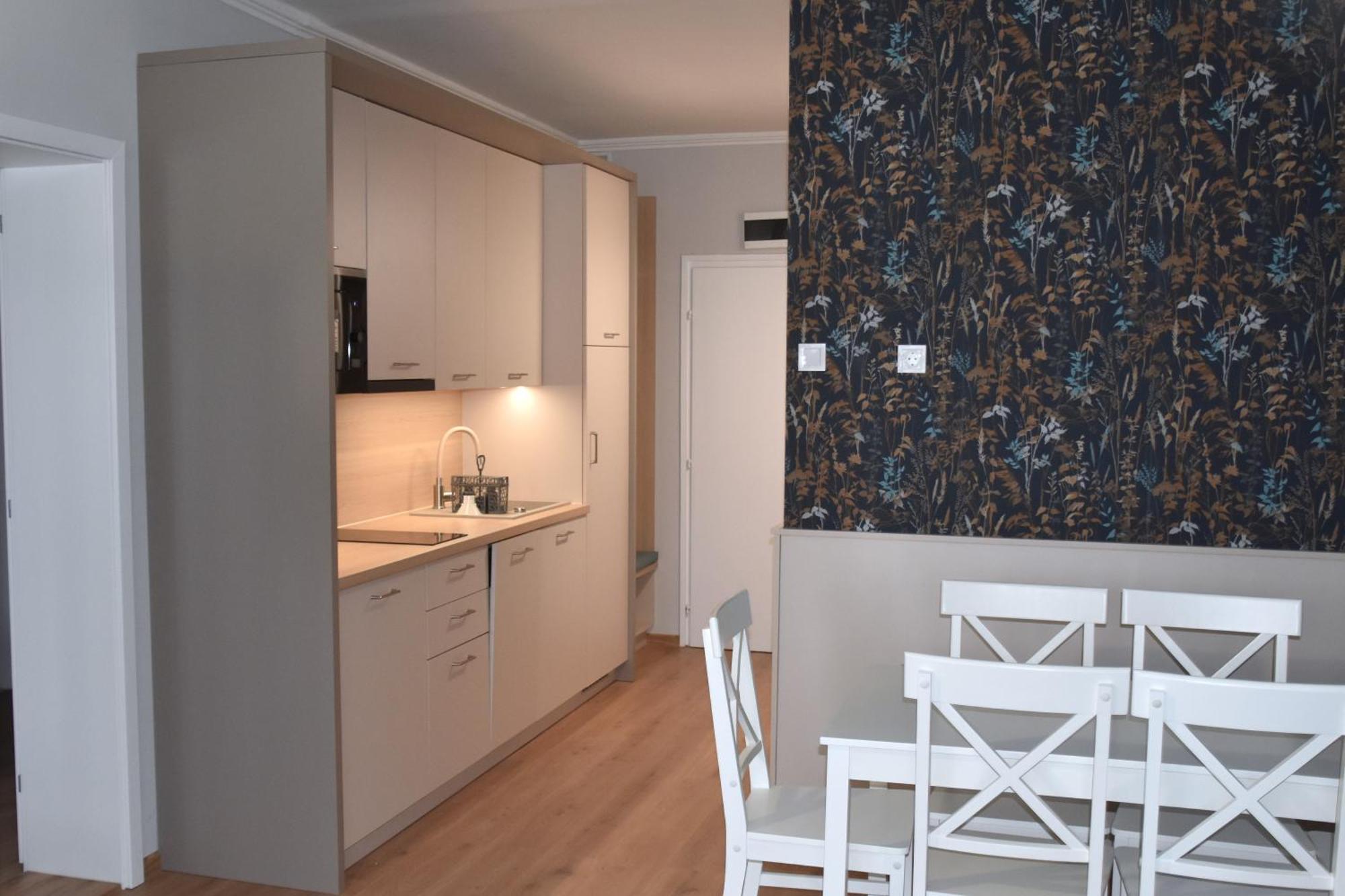 גיולה Hoforras Hotel מראה חיצוני תמונה
